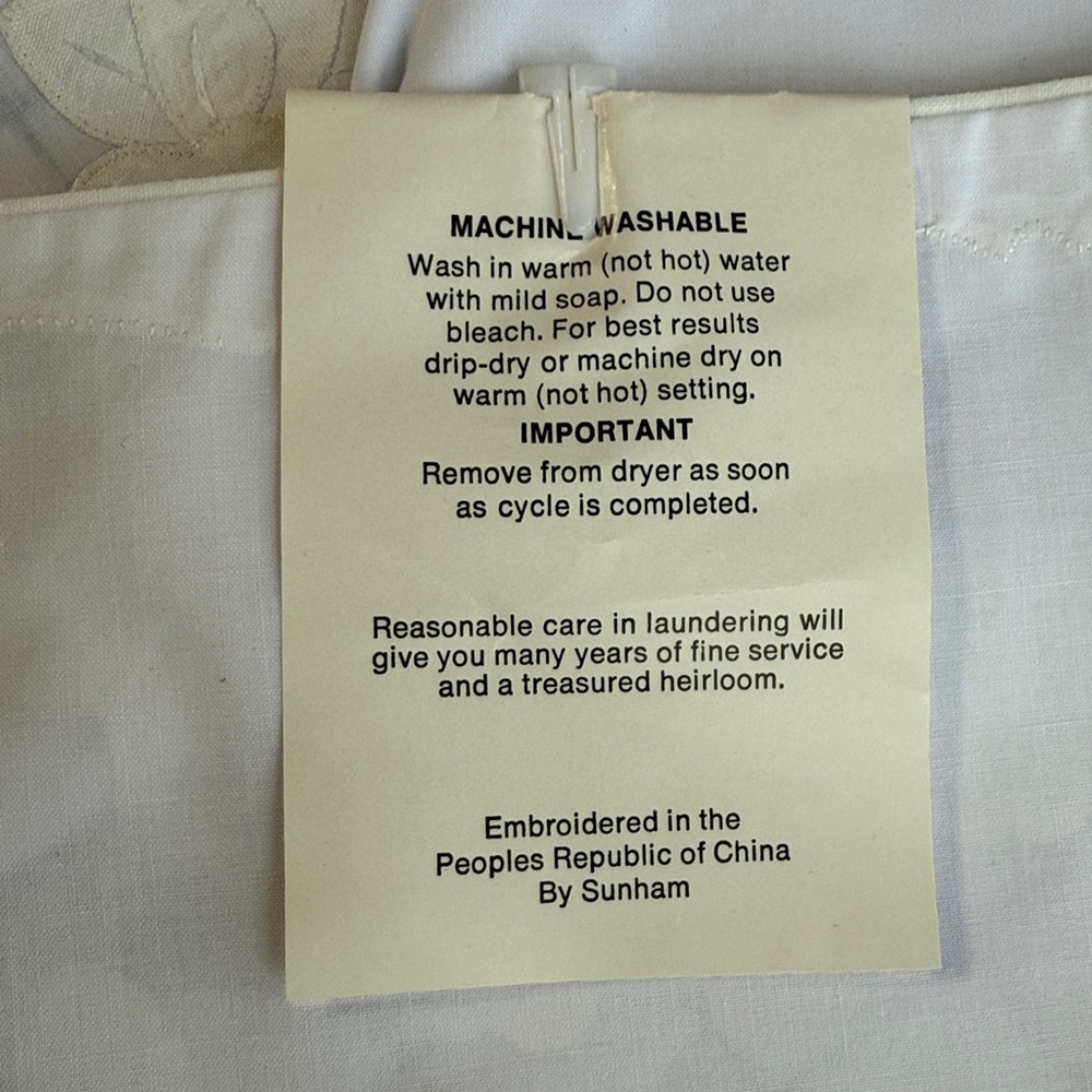 White Embroidered Table Linen - Picture 7 of 11
